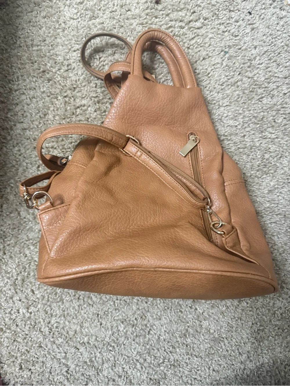 N/A stylish tan